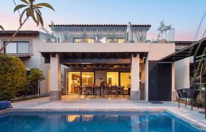 Escape to Private & Safe 5Bed with Pools
