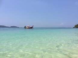 Garden bungalows 4br with private pool