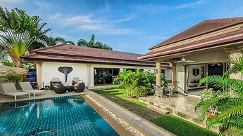 Garden bungalows 4br with private pool
