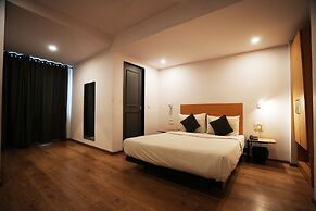 Hotel Townhouse @Udaipur City Railway Station