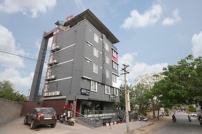 Hotel Townhouse @Udaipur City Railway Station