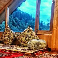 Cafe Saffron & Cottages