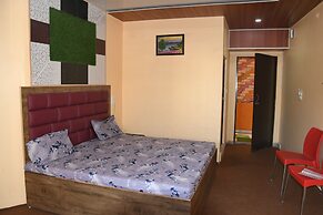 Hotel Mountain View And Rooftop Restaurant