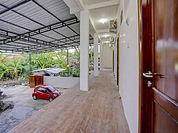 OYO 91653 Grand Syariah Hagawa Lamongan Near SPORT CENTER LAMONGAN