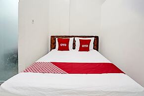 OYO 91653 Grand Syariah Hagawa Lamongan Near SPORT CENTER LAMONGAN