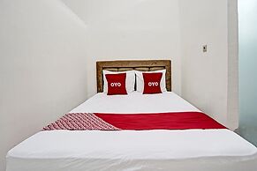 OYO 91653 Grand Syariah Hagawa Lamongan Near SPORT CENTER LAMONGAN