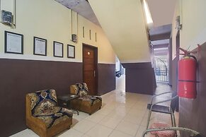 OYO 91755 Priska Kost Dan Homestay
