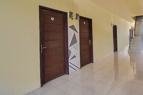 OYO 91755 Priska Kost Dan Homestay