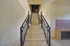 OYO 91755 Priska Kost Dan Homestay