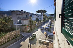 Estate4home- Villa Lina