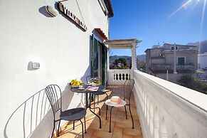 Estate4home- Villa Lina