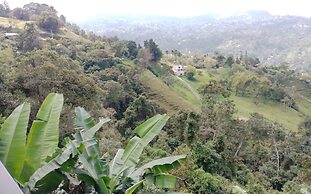 Captivating 4-bed Chalet Las Casitas en el Aire