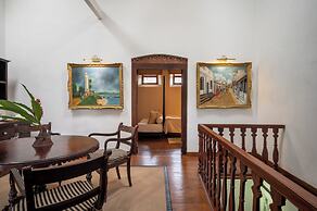 42 Lighthouse Street