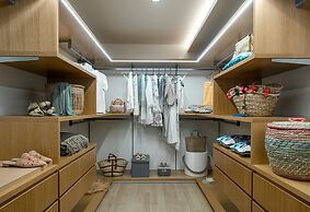 Lady Sea Villa - 6 Bedroom SeaView Villa