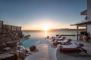 Lady Sea Villa - 6 Bedroom SeaView Villa