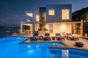 Lady Sea Villa - 6 Bedroom SeaView Villa