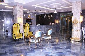 Candellux Imperial Hotel and Suites