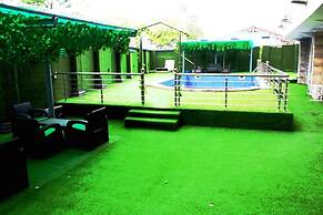 Candellux Imperial Hotel and Suites