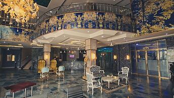 Candellux Imperial Hotel and Suites