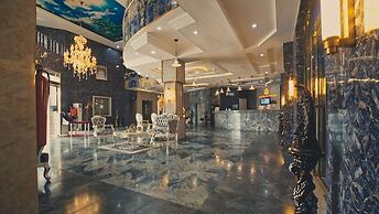 Candellux Imperial Hotel and Suites