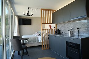 Lamira Serviced Apartments