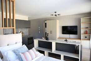 Lamira Serviced Apartments