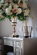 Ridley House Apartments