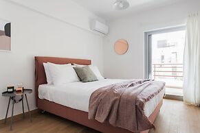 Stellar 3BR Apartment with Balcony