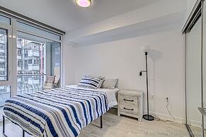 Minto - Modern Suite in King West Neighborhood