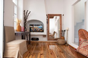 Seablue Town Maisonette