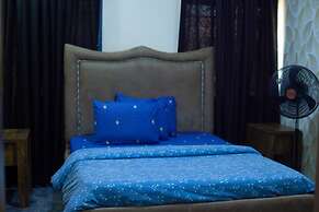 RONKIBOG CRYSTAL HOTEL & SUITES