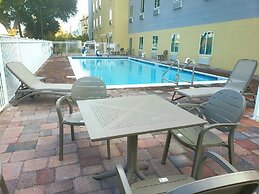 Comfort Inn & Suites Destin near Henderson Beach