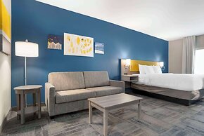 Comfort Inn & Suites Destin near Henderson Beach