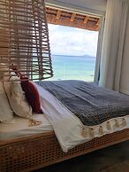 Luxury beachfront villa with private pool and cozy Pavillon with priva