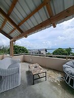 Luxury beachfront villa with private pool and cozy Pavillon with priva