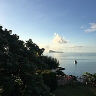 Luxury beachfront villa with private pool and cozy Pavillon with priva