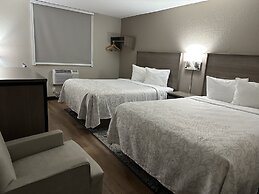 Red Roof PLUS+ Belleville