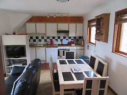 Kestrel, Longhouse Cottages