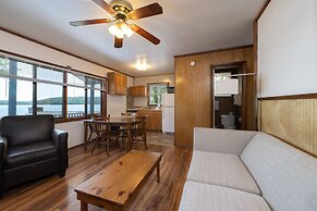 Depe Dene Lakeside Resort