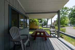 Depe Dene Lakeside Resort