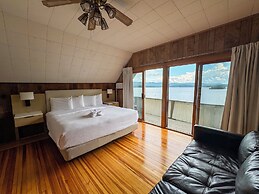 Depe Dene Lakeside Resort