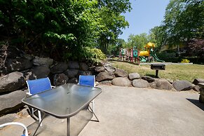 Depe Dene Lakeside Resort