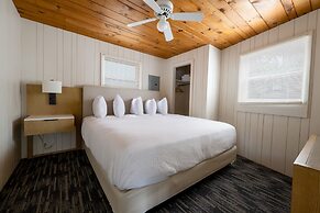 Depe Dene Lakeside Resort