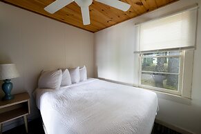 Depe Dene Lakeside Resort