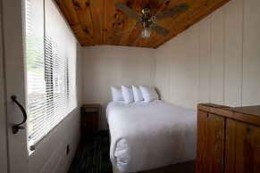 Depe Dene Lakeside Resort