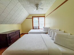 Depe Dene Lakeside Resort