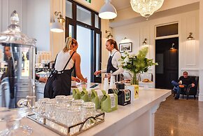 Aloha Central Platinum Apartments