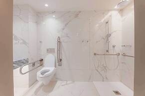 Legacy Hotel Cascais, Curio Collection By Hilton