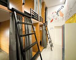 Snooze Hostel Malang