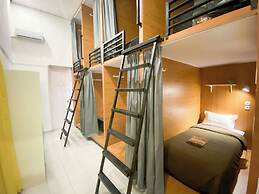 Snooze Hostel Malang